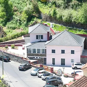 Casa Do Ribeiro Frio Lodge